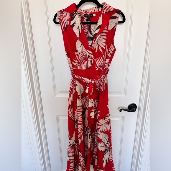 QED Red Leaf Print Maxi Dress - Picture 7 of 11